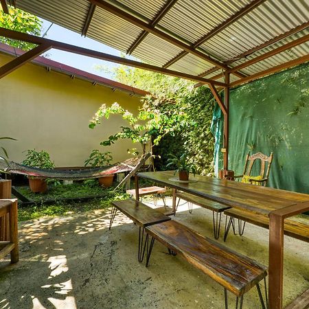 Bamboo River House And Hotel Dominical Exterior foto