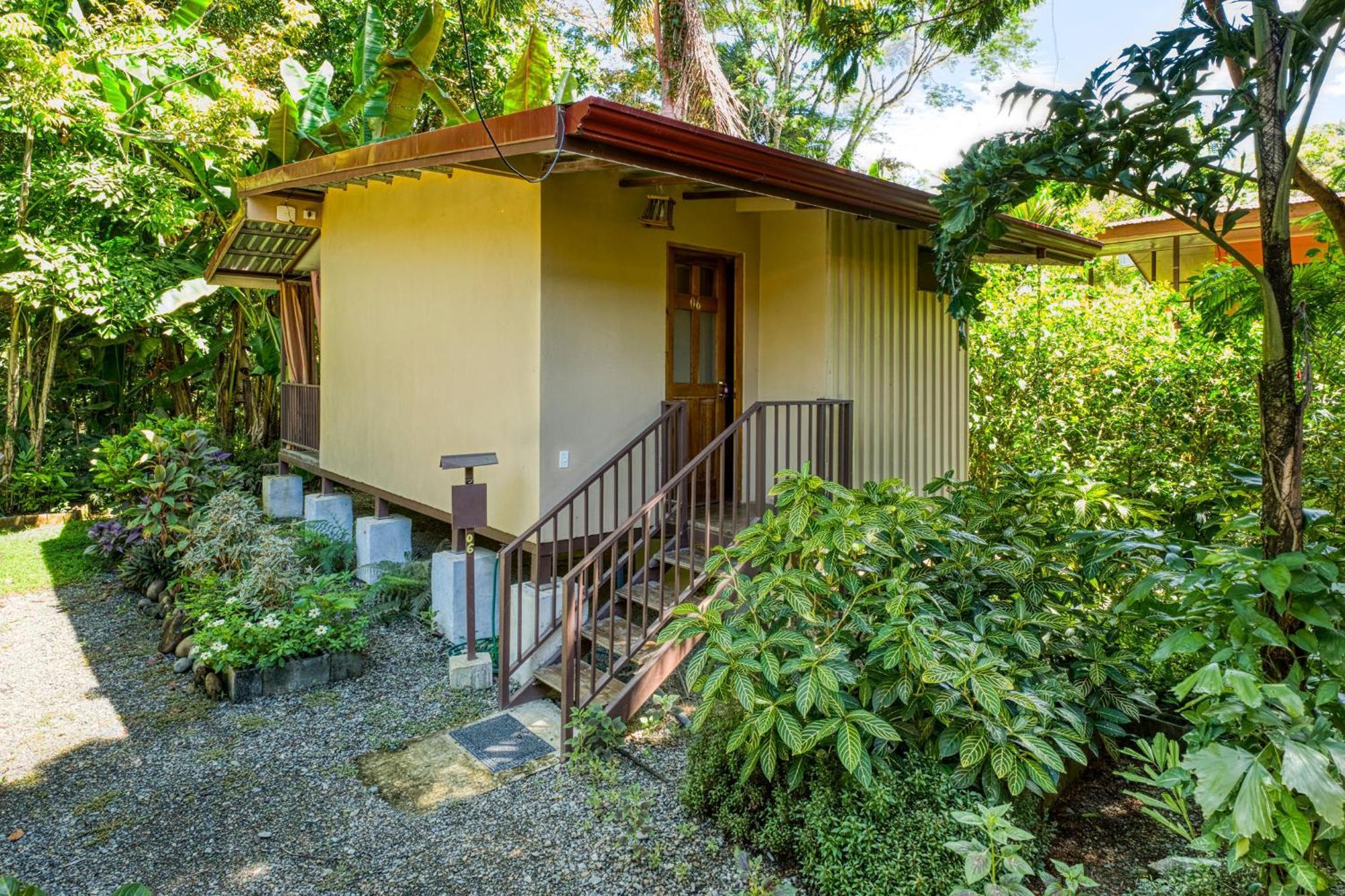 Bamboo River House And Hotel Dominical Exterior foto